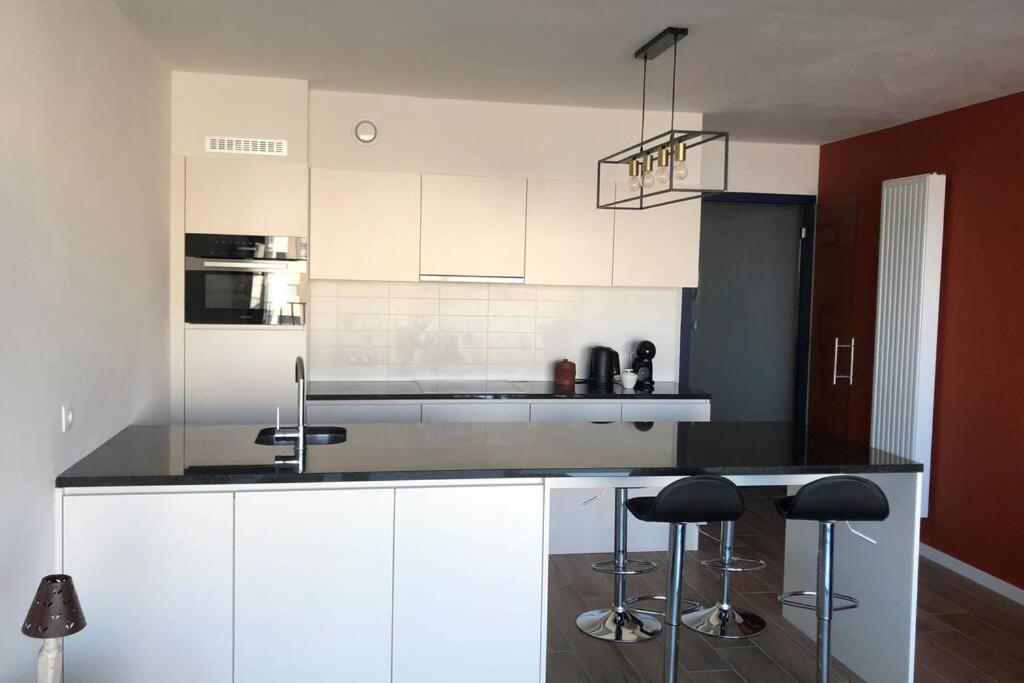 Oostende Luxury Seaview Studio - Large Terrace- Swimming Pool - Parking מראה חיצוני תמונה